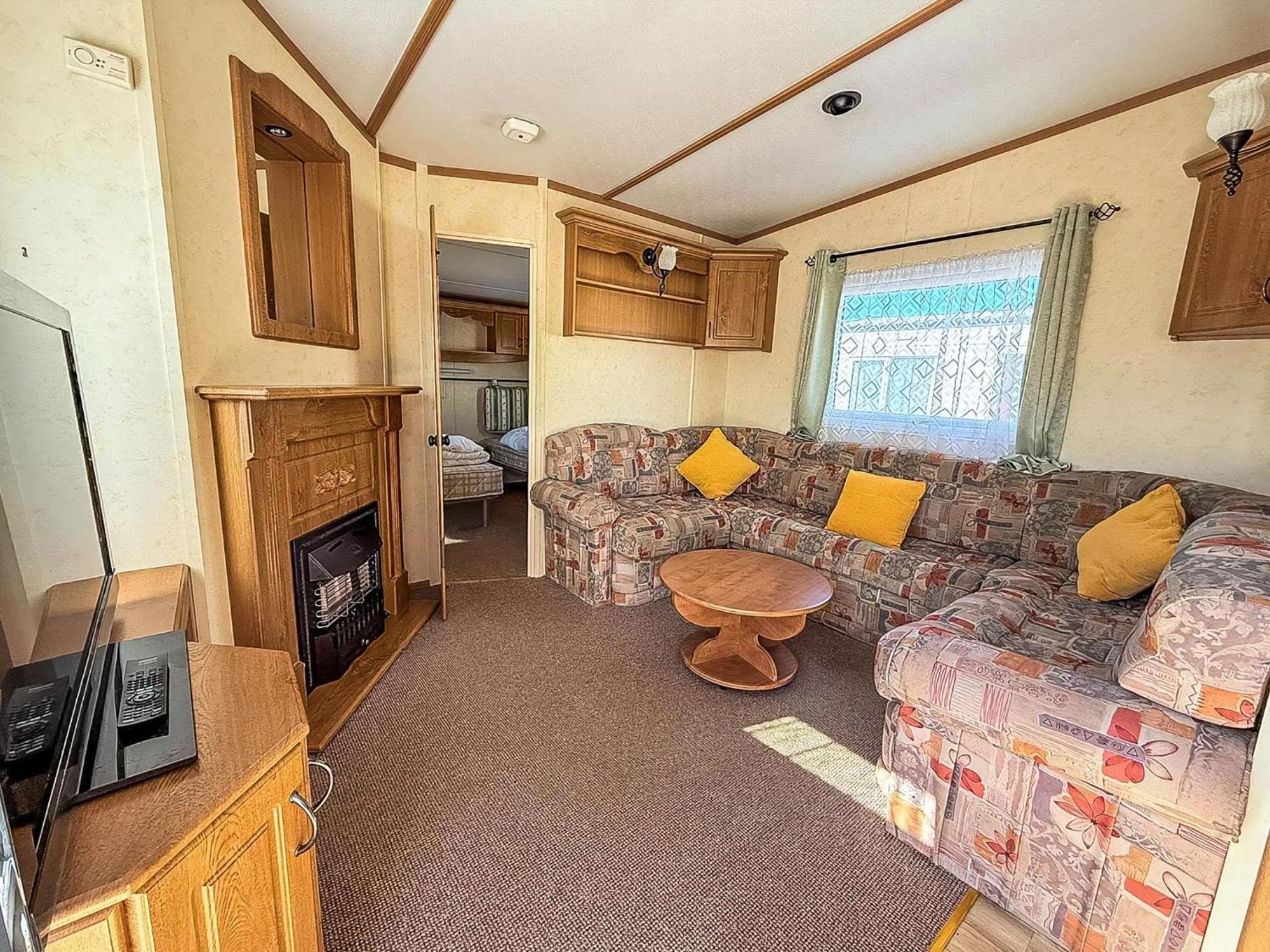 6 Berth Caravan By The Beach In Hunstanton In Norfolk, Pets Welcome Ref 13009L Экстерьер фото
